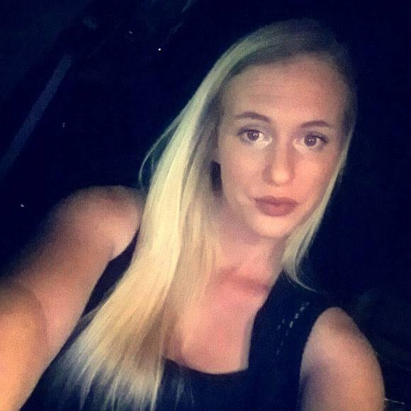 Meet your Posher, Chelsea - Picture 1 of 1